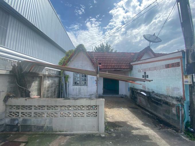 หมู่บ้านสมศรี ซ.สถาพร แยกอ่างศิลา บางแสน