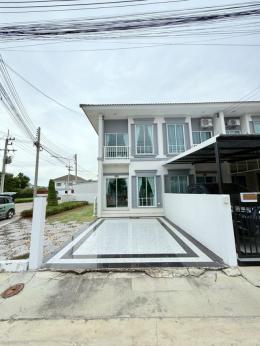 ทาวน์โฮม 2 ชั้น พิกัด บ้านเก่า พานทอง