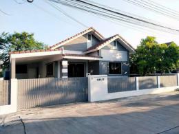 หมู่บ้านอยู่สบาย สี่แยกมาบโป่ง พานทอง